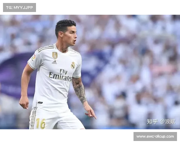 足球经纪人门德斯操作多笔转会，范-库珀伦促成交易